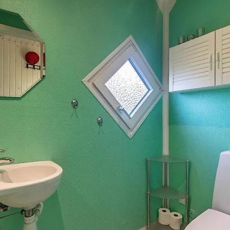 Three-bedroom Holiday In 1 Humble